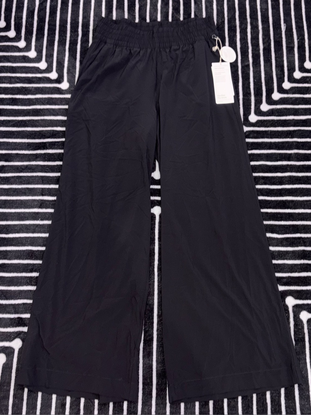 Vuori Womens Black Wide-Leg Lounge Pants with Elastic Waistband